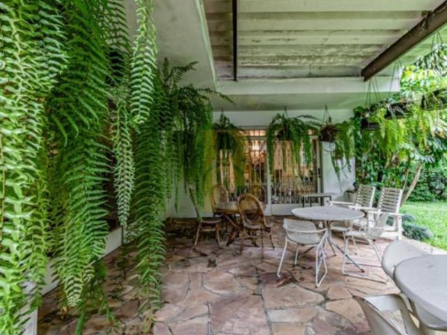 Casa com 600 m², 5 quartos sendo 5 suítes à venda no bairro Morumbi. ZCOR1,com restrições
