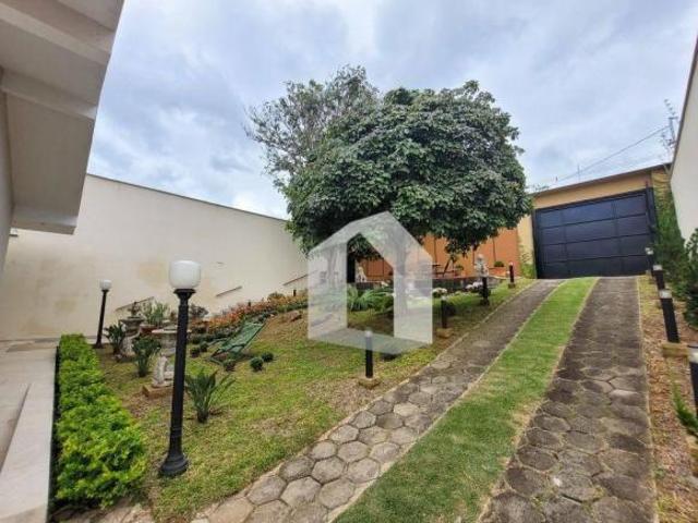Casa com 6 dormitórios à venda, 1013 m² por R$ 2.960.000,00 Jardim dos Estados Poços de Caldas/M