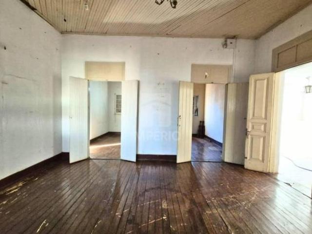 Casa com 6 dormitórios à venda, 196 m² por R$ 550.000,00 Centro Jaú/SP