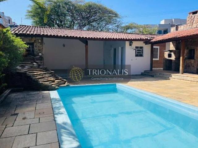 Casa com 6 dormitórios à venda, 252 m² por R$ 2.600.000,00 Vila Helena Atibaia/SP