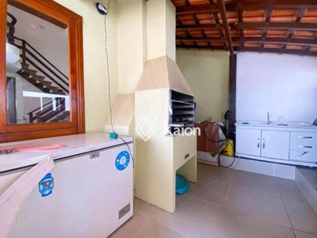 Casa com 6 dormitórios à venda, 280 m² por R$ 1.650.000,00 Condomínio Campos de Santo Antônio It