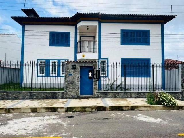 Casa com 6 dormitórios à venda, 600 m² por R$ 1.290.000,00 Bosque dos Pinheiros Juiz de Fora/MG