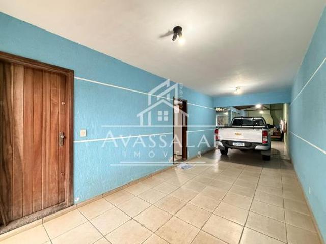 Casa com 6 dormitórios e amplo terreno à venda, Guaíra, Curitiba PR