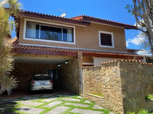 Casa com 6 dormitórios para alugar, 310 m² por R$ 12.810,00/mês Jardim das Colinas São José dos Campos/SP