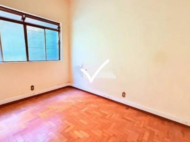Casa com 6 quartos à venda em Belo Horizonte, no bairro Sagrada Família