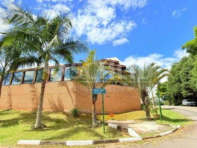 Casa com 6 quartos a venda no condomínio Fazenda da Ilha
