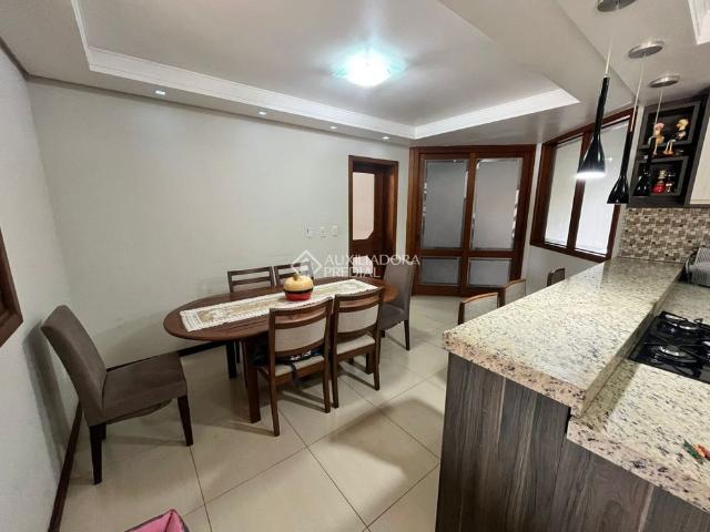 Casa com 6 quartos e 513m² para alugar em Igara, Canoas