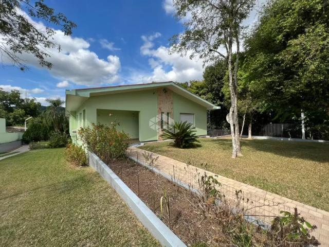 Casa com 6.513,78m² de terreno