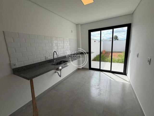 Casa com 77m² de construção em um terreno de 100 m² no Jardim Santa Cristina