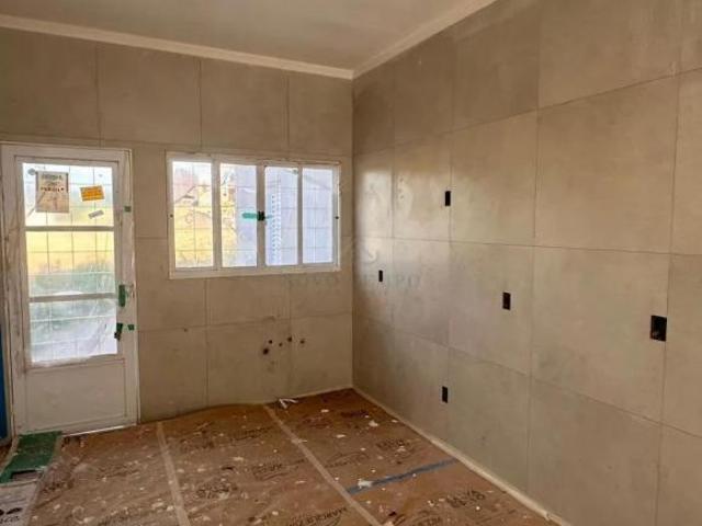 Casa com 74m², à venda no Bairro Frutal, com suíte e 2 vagas