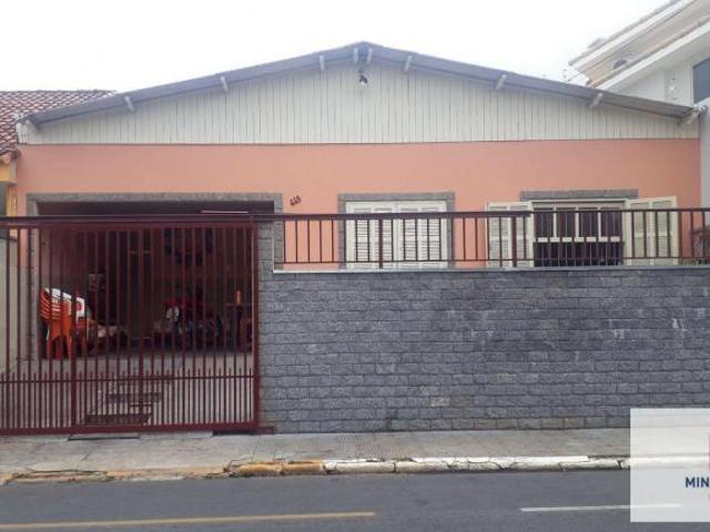 Casa com 7 quartos, sendo duas suítes, no bairro BPS, em Itajubá MG