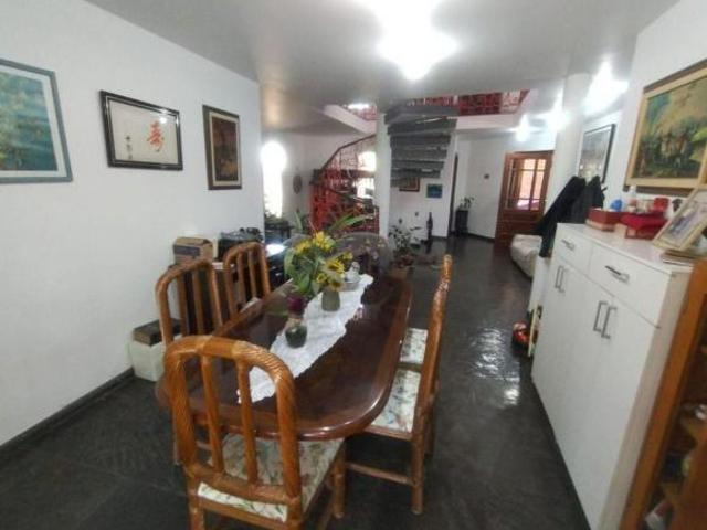 Casa com 800 m² e 4 quartos à venda em Vila São Francisco