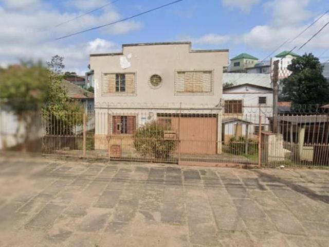 CASA COM 800M A VENDA NO BAIRRO SANTO ANTONIO