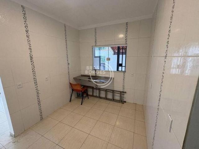 Casa com 89m² em um terreno de 100 m² com 2 dormitórios sendo 1 suíte no bairro Santa Catarina