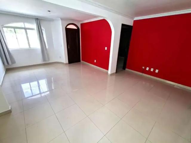 Casa com 8 quartos para alugar na Rua Professora Maria de Assumpção, 2479, Boqueirão, Curitiba