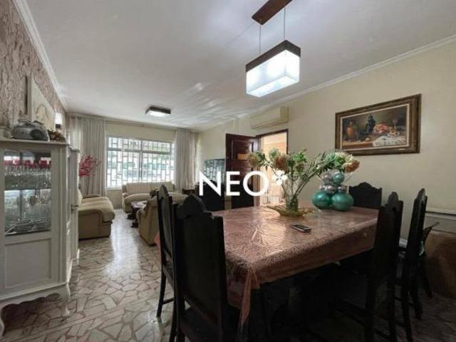 Casa com 03 dormitórios à venda, 289 m² Gonzaga Santos/SP