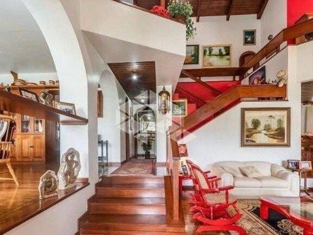 Casa com 03 dormitórios e 03 suites Vila Assunção