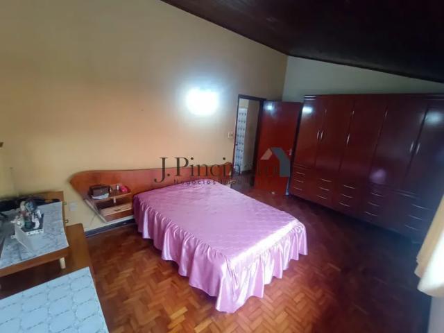Casa com 03 dormitórios no bairro anhangabaú jundiaí/sp ref. 19586