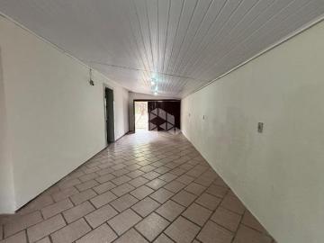 Casa com 03 dormitórios no Bairro Licorsul