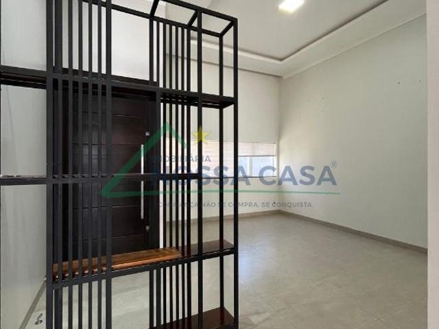 CASA COM 03 DORMITÓRIOS SENDO 02 SUÍTES, PISCINA E ÁREA GOURMET NO BAIRRO BANDEIRANTES