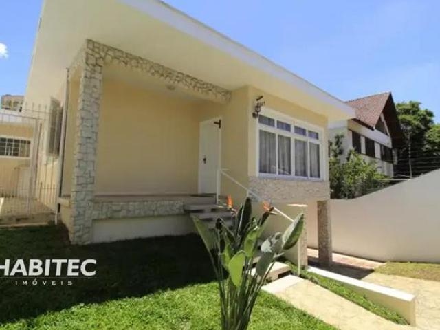 Casa com 03 quartos no Água Verde HT2418