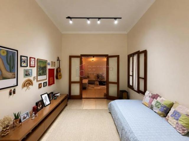 CASA COM 03 QUARTOS À VENDA JARDIM PAULISTA JUNDIAÍ/SP