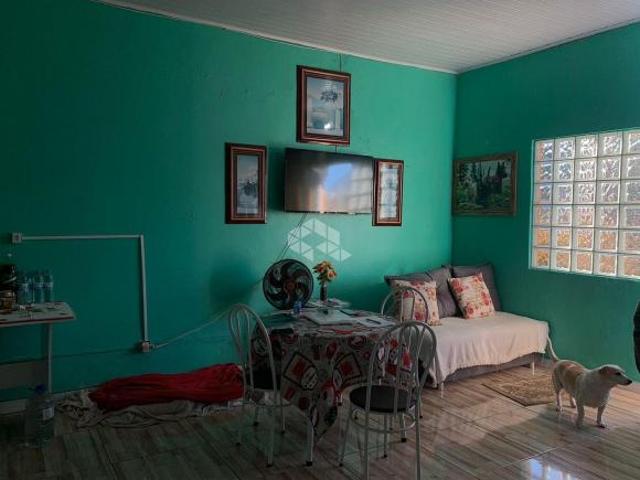 Casa com 03 quartos a venda no bairro Camobi, próximo a UFSM em Santa Maria
