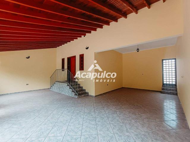 Casa com 03 quartos para alugar no bairro Nova Americana em Americana/SP