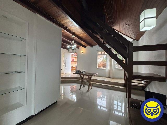 Casa com 02 dormitórios e Vista Mar na Agronômica