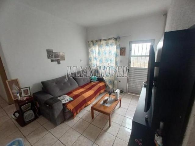 Casa com 02 dormitórios no Centro de Poá SP: oportunidade imperdível!