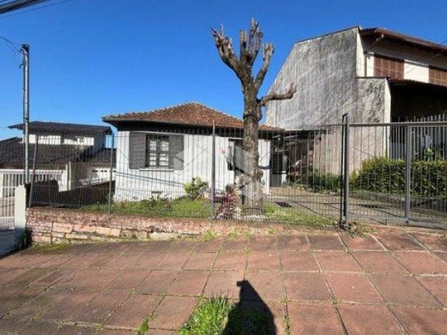 CASA COM 02 DORMITÓRIOS PRÓXIMO AO CENTRO