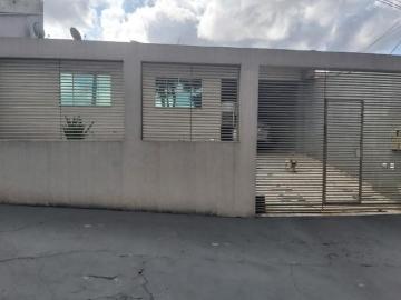 Casa com 02 quartos na região norte de Londrina