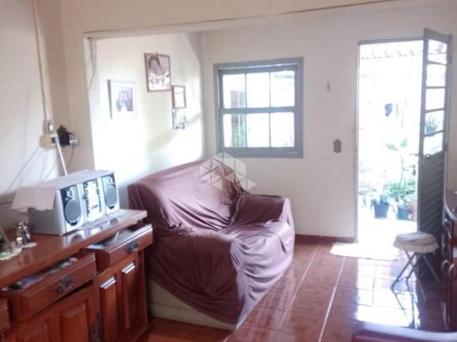 Casa com 02 quartos à venda no Bairro Nova Santa Marta em Santa Maria