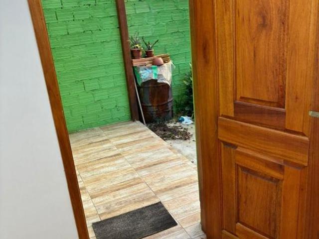 Casa com 02 quartos e 01 vaga no Bairro Hípica em Porto Alegre