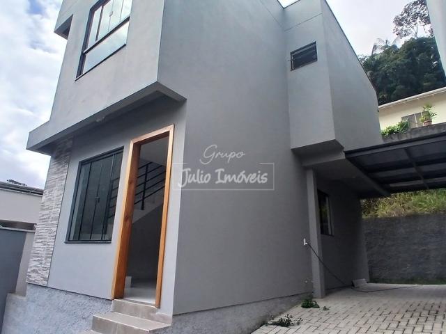 Casa com 02 suítes na São Pedro