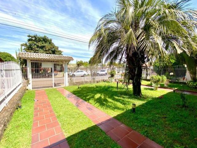 CASA COM 04 DORM. BAIRRO AEROPORTO