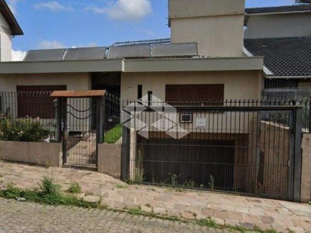 Casa com 04 dormitórios à venda no bairro Petrópolis, Caxias do Sul