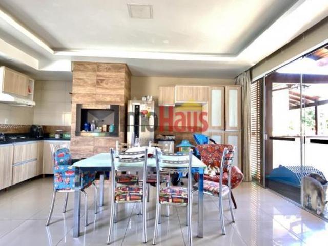 Casa com 04 dormitórios disponível para venda no Bairro Bom Pastor