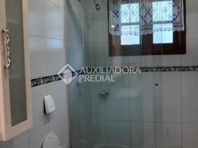 Casa com 04 dormitórios no bairro Vila Assunção