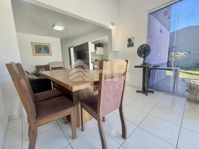 Casa com 04 dormitórios sendo 01 suíte e 03 vagas
