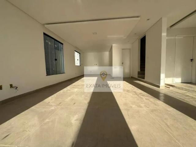Casa com 03 quartos à venda, 140 m² Colinas Rio das Ostras/RJ