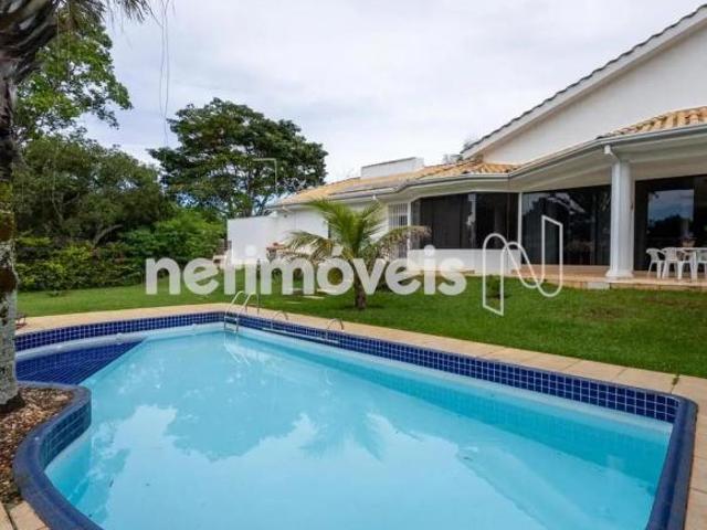 Casa com 04 suítes, amplo terreno e área de lazer completa – Park Way – SMPW QD 17