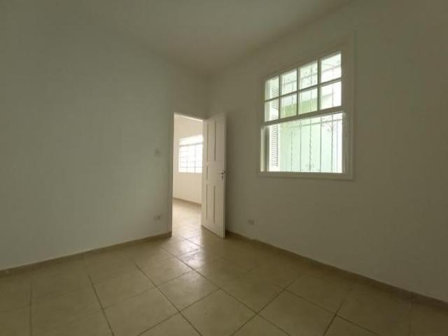 Casa com 100m² no jardim da Glória com 2 dormitórios, sendo 1 suíte, sala ampla Casa com 100m² no j