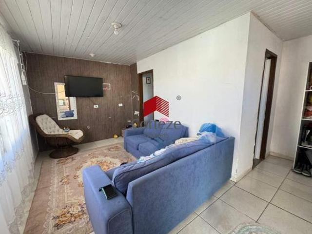 Casa com 100m² 3 quartos, à venda, no bairro Colônia Rio Grande em São José dos Pinhais