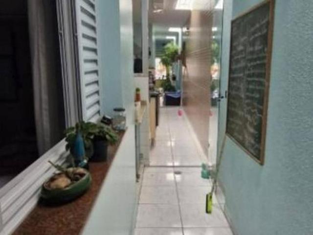 Casa com 105m², 2 quartos, quintal, 2 vagas, á venda no Alves Dias São Bernardo do Campo/SP