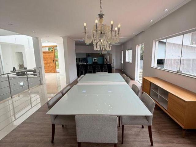 Casa com 1100 m² e 3 quartos à venda em Arujá