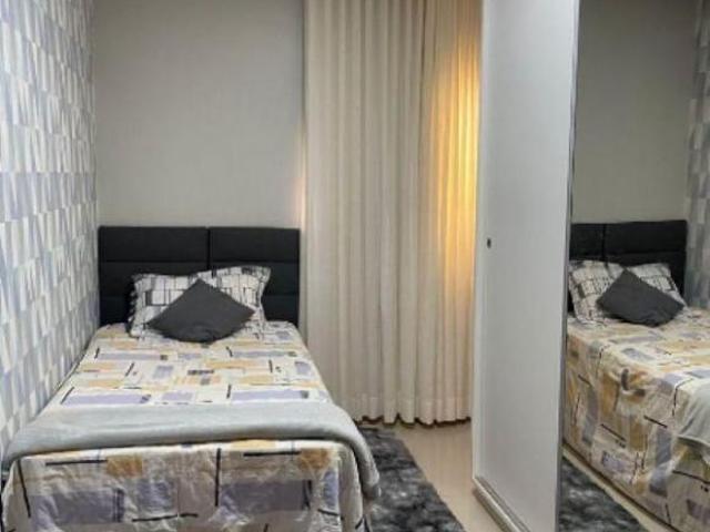 Casa com 140 m² e 3 quartos à venda em Interlagos