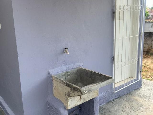 Casa com 1 dormitório para alugar, 60m² Monte Castelo São José dos Campos/SP