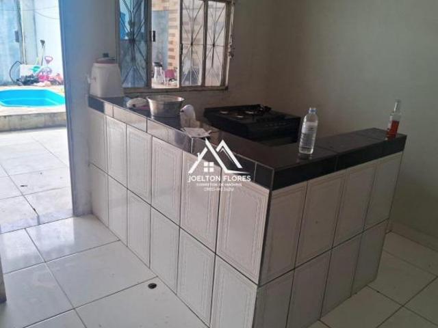 casa com 1 quarto e 2 vagas de garagem!