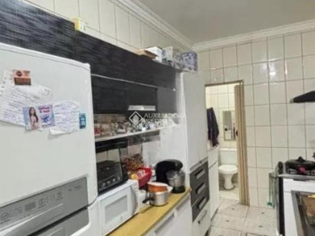 Casa com 1 quarto e 2 vagas na Vila Curuçá